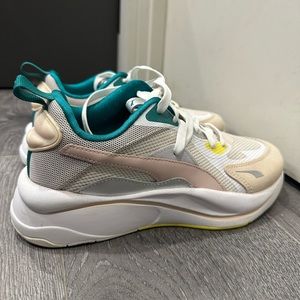 Puma Women’s Sneakers